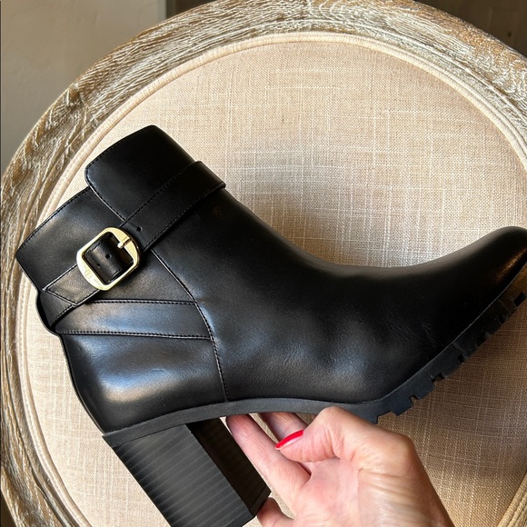 Giani Bernini Black Ankle Boots with Buckle Detail - Picture 12 of 14